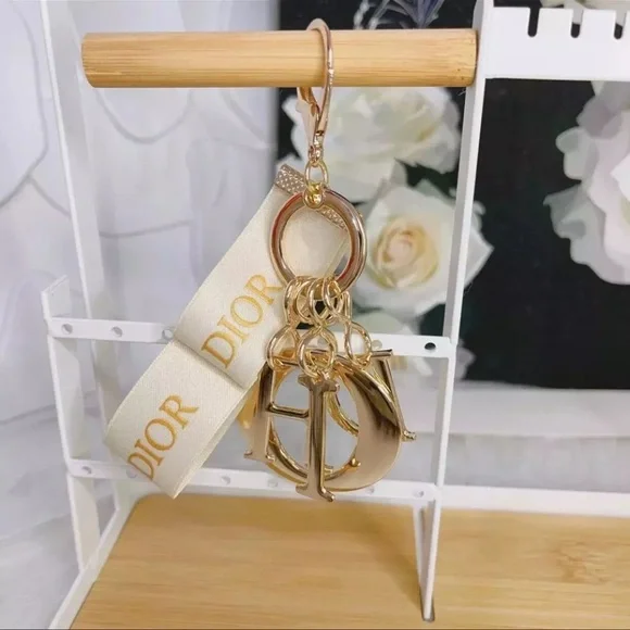 2025 Dior VIP Gift Key Ring / bag charm. Dior Gold and White. - Picture 4 of 4